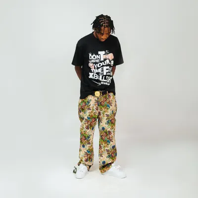 Listen to Nini butuo, watch music videos, read bio, see tour dates & more!