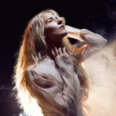 Ascolta Madison Malone, guarda video musicali, leggi la biografia, vedi le date del tour & altro!