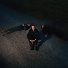 Poslechněte si interpreta Beyond the Sun, sledujte hudební videa, přečtěte si životopis, podívejte se na data turné a další informace.