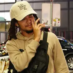 Dengarkan MALLA KAI, tonton video musik, baca bio, lihat tanggal tur & lainnya!