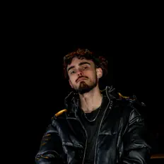 Gezah dinle, müzik videolarını izle, biyografisini oku, tur tarihlerini ve daha fazlasını gör!