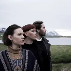 Ouve Blood Harmony, vê vídeos de música, lê a biografia, vê as datas da digressão e muito mais!