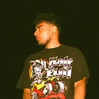 收听 undefined、观看音乐视频、阅读小传、查看巡演日期等 ！