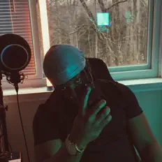 509 Bosco सुनें, म्यूज़िक वीडियो देखें, बायो पढ़ें, दौरे की तारीखें और बहुत कुछ देखें!