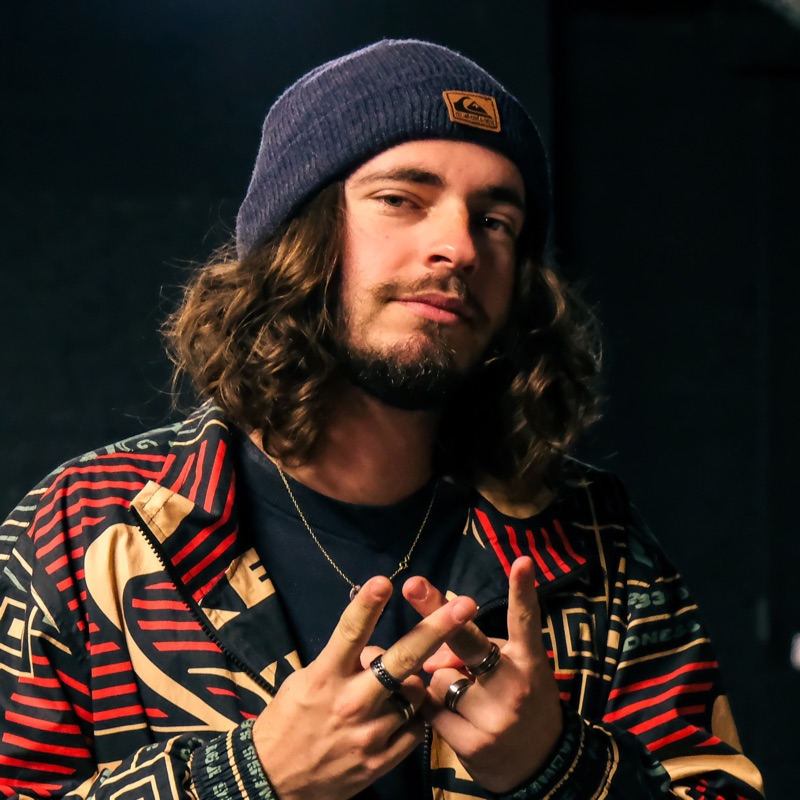 ARRÊTEZ (feat. Le Corbz)