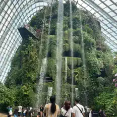 Jxhmilを聴いたり、ミュージックビデオを鑑賞したり、経歴やツアー日程などを確認したりしましょう！