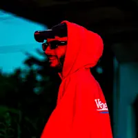 Escucha a undefined, mira videos musicales, lee su biografía, consulta las fechas de las gira y más.