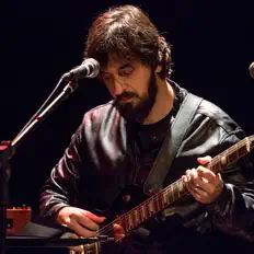 Ribeiro DiCastro을(를) 듣고, 뮤직 비디오를 보고, 약력을 읽고, 투어 일정 등을 확인하세요!