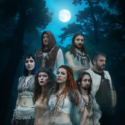 Listen to Corte di Lunas, watch music videos, read bio, see tour dates & more!