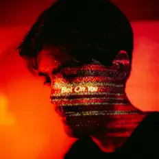 Klaversonを聴いたり、ミュージックビデオを鑑賞したり、経歴やツアー日程などを確認したりしましょう！