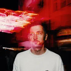 Escucha a Denes Toth, mira vídeos musicales, lee la biografía, consulta fechas de giras y mucho más.