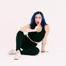 Escucha a YESLA, mira videos musicales, lee su biografía, consulta las fechas de las gira y más.
