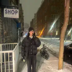 Thekleaveherを聴いたり、ミュージックビデオを鑑賞したり、経歴やツアー日程などを確認したりしましょう！