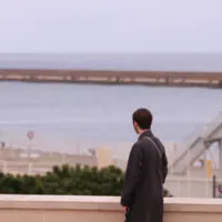 undefined을(를) 듣고, 뮤직 비디오를 보고, 약력을 읽고, 투어 일정 등을 확인하세요!
