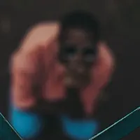 Hör dir undefined an, schau dir Musikvideos an, lies die Biografie, finde Tourdaten und mehr!