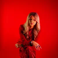 Ascolta undefined, guarda video musicali, leggi la biografia, vedi le date del tour & altro!