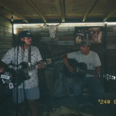 Listen to Raffy Munoz, watch music videos, read bio, see tour dates & more!