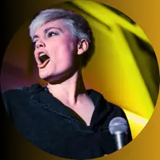 Poslechněte si interpreta Billie Fox, sledujte hudební videa, přečtěte si životopis, podívejte se na data turné a další informace.