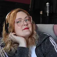 Escucha a undefined, mira videos musicales, lee su biografía, consulta las fechas de las gira y más.