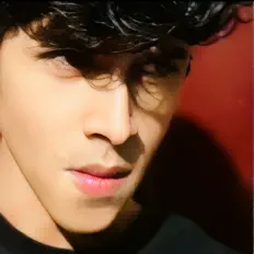 Ouve Sarthak Verma, vê vídeos de música, lê a biografia, vê as datas da digressão e muito mais!