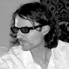 Jorge Elbrechtを聴いたり、ミュージックビデオを鑑賞したり、経歴やツアー日程などを確認したりしましょう！