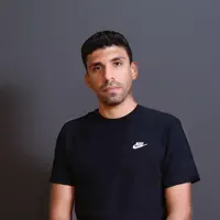 Ascolta undefined, guarda video musicali, leggi la biografia, vedi le date del tour & altro!