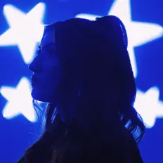 Katy Nicholeを聴いたり、ミュージックビデオを鑑賞したり、経歴やツアー日程などを確認したりしましょう！
