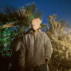 Ακούστε περιεχόμενο από Live It, παρακολουθήστε μουσικά βίντεο, διαβάστε το βιογραφικό, δείτε ημερομηνίες περιοδείας, και πολλά ακόμη!