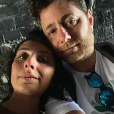 Ascolta Me & Louise, guarda video musicali, leggi la biografia, vedi le date del tour & altro!