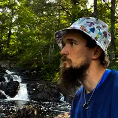 Gold Soul Leoを聴いたり、ミュージックビデオを鑑賞したり、経歴やツアー日程などを確認したりしましょう！