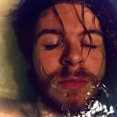 收听 Brodie URL、观看音乐视频、阅读小传、查看巡演日期等 ！