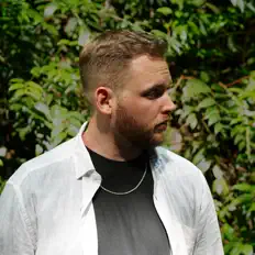 收听 Cai Gray、观看音乐视频、阅读小传、查看巡演日期等 ！