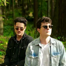 Posłuchaj wykonawcy JAYCiX, obejrzyj teledyski, przeczytaj biografię, zobacz daty tras koncertowych i nie tylko!