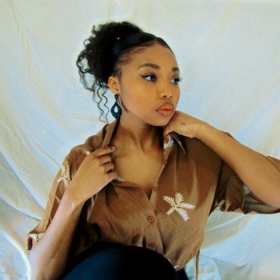 Listen to Asaiowé, watch music videos, read bio, see tour dates & more!