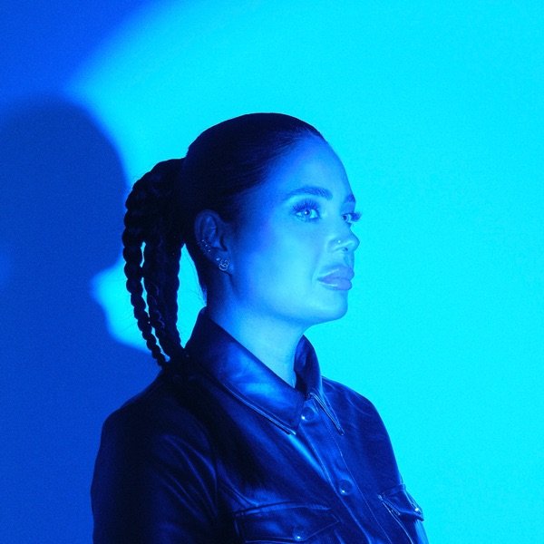 Hannah Laing's avatar