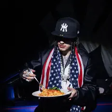 Escucha a Rondodasosa, mira videos musicales, lee su biografía, consulta las fechas de las gira y más.