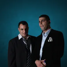 Escucha a ארובות, mira videos musicales, lee su biografía, consulta las fechas de las gira y más.