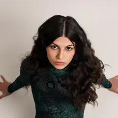 Louna을(를) 듣고, 뮤직 비디오를 보고, 약력을 읽고, 투어 일정 등을 확인하세요!