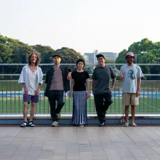 聆聽 almenialva、觀看音樂影片、閱讀小傳、查看巡演日期等！