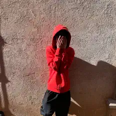 Hör dir ATMbray an, schau dir Musikvideos an, lies die Biografie, finde Tourdaten und mehr!