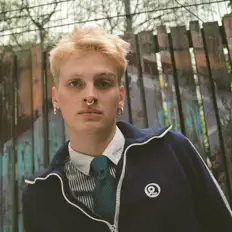 聆聽 Oskar Witt、觀看音樂影片、閱讀小傳、查看巡演日期等！