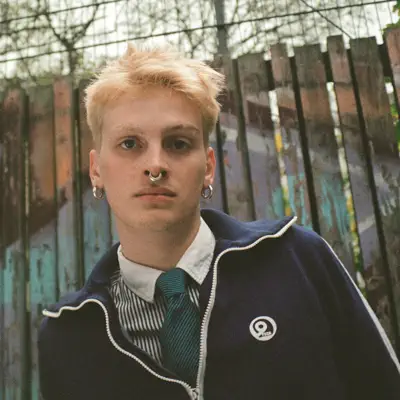 Listen to Oskar Witt, watch music videos, read bio, see tour dates & more!