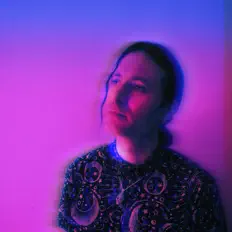 Ignyssiumを聴いたり、ミュージックビデオを鑑賞したり、経歴やツアー日程などを確認したりしましょう！