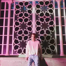 Listen to Giorgio Poi, watch music videos, read bio, see tour dates & more!