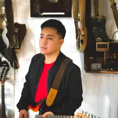 Dengarkan Mike Regalado, tonton video musik, baca bio, lihat tanggal tur & lainnya!