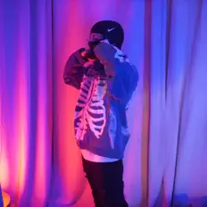 Écoutez SEUM7, regardez des vidéoclips, lisez la biographie, consultez les dates de tournée et plus encore !