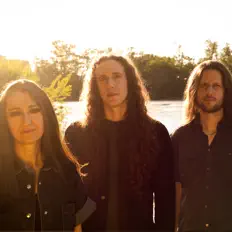 Ascolta Aephanemer, guarda video musicali, leggi la biografia, vedi le date del tour & altro!