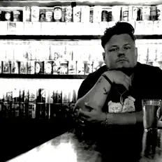 Ouve Joey Green, vê vídeos de música, lê a biografia, vê as datas da digressão e muito mais!