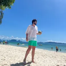 聆聽 Batuhan Salın、觀看音樂影片、閱讀小傳、查看巡演日期等！