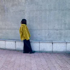 Luister naar JUN, bekijk muziekvideo's, lees de bio, bekijk de tourdata, en meer!